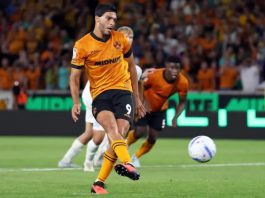 Jimenez’s Late Penalty Denies Mowbray Winning Return as Wolves Hold Blackburn to 2-2 Draw